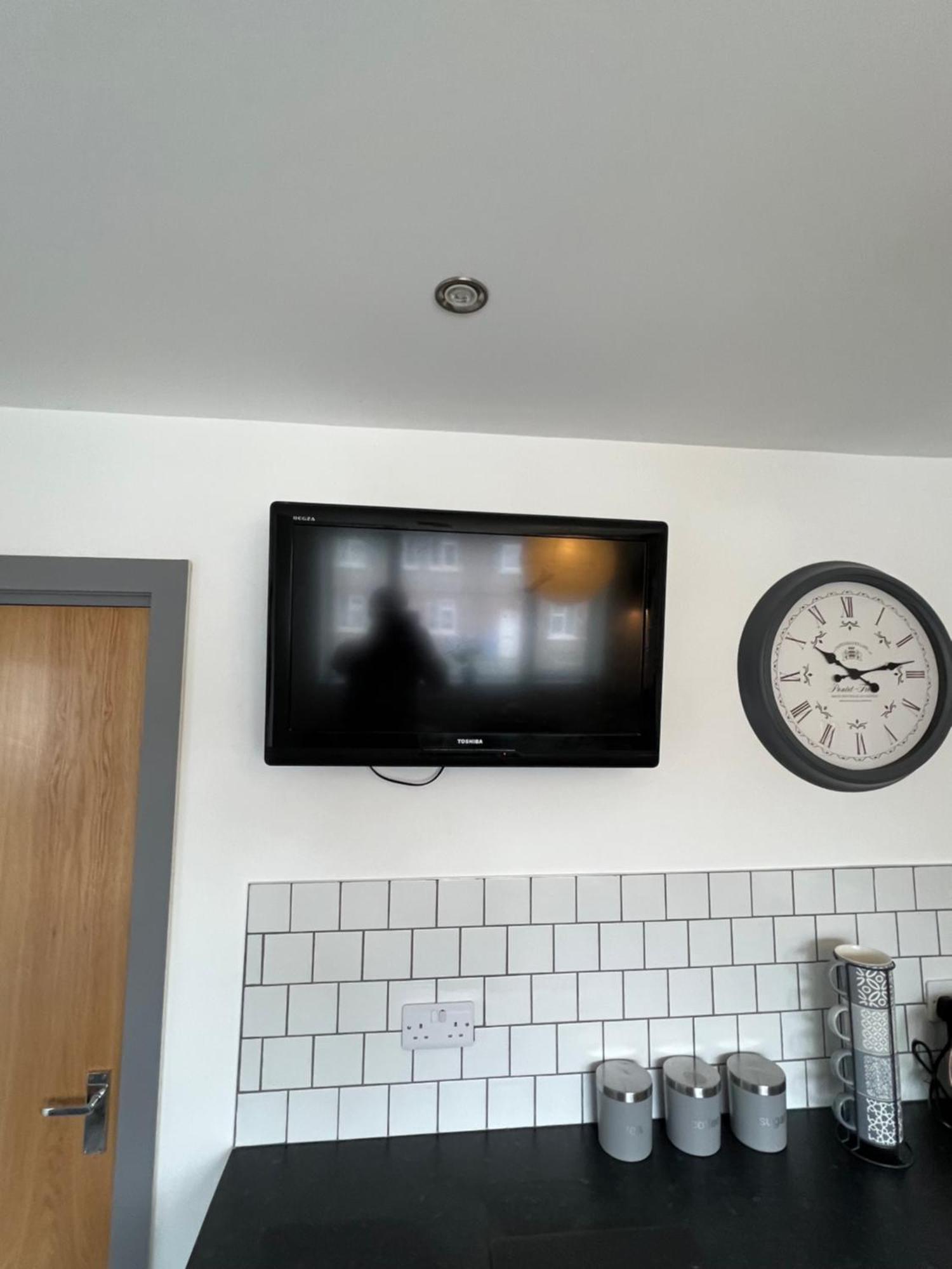 Cosy Modern Apartment Warrington Exterior photo